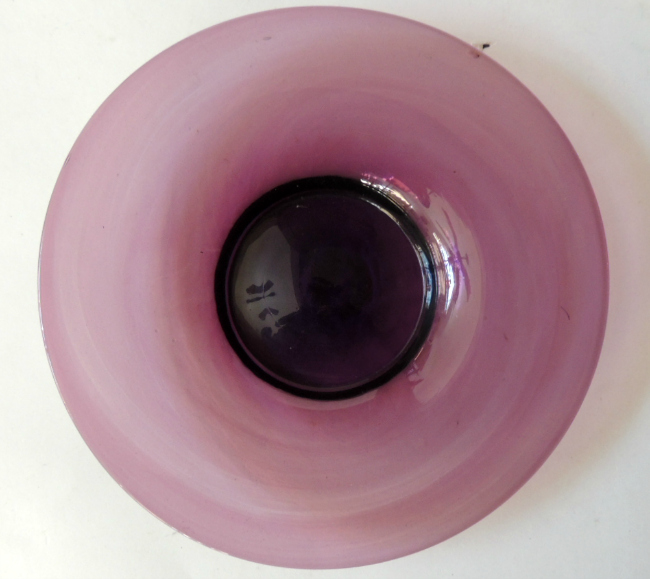 Early Free Blown Under Plate