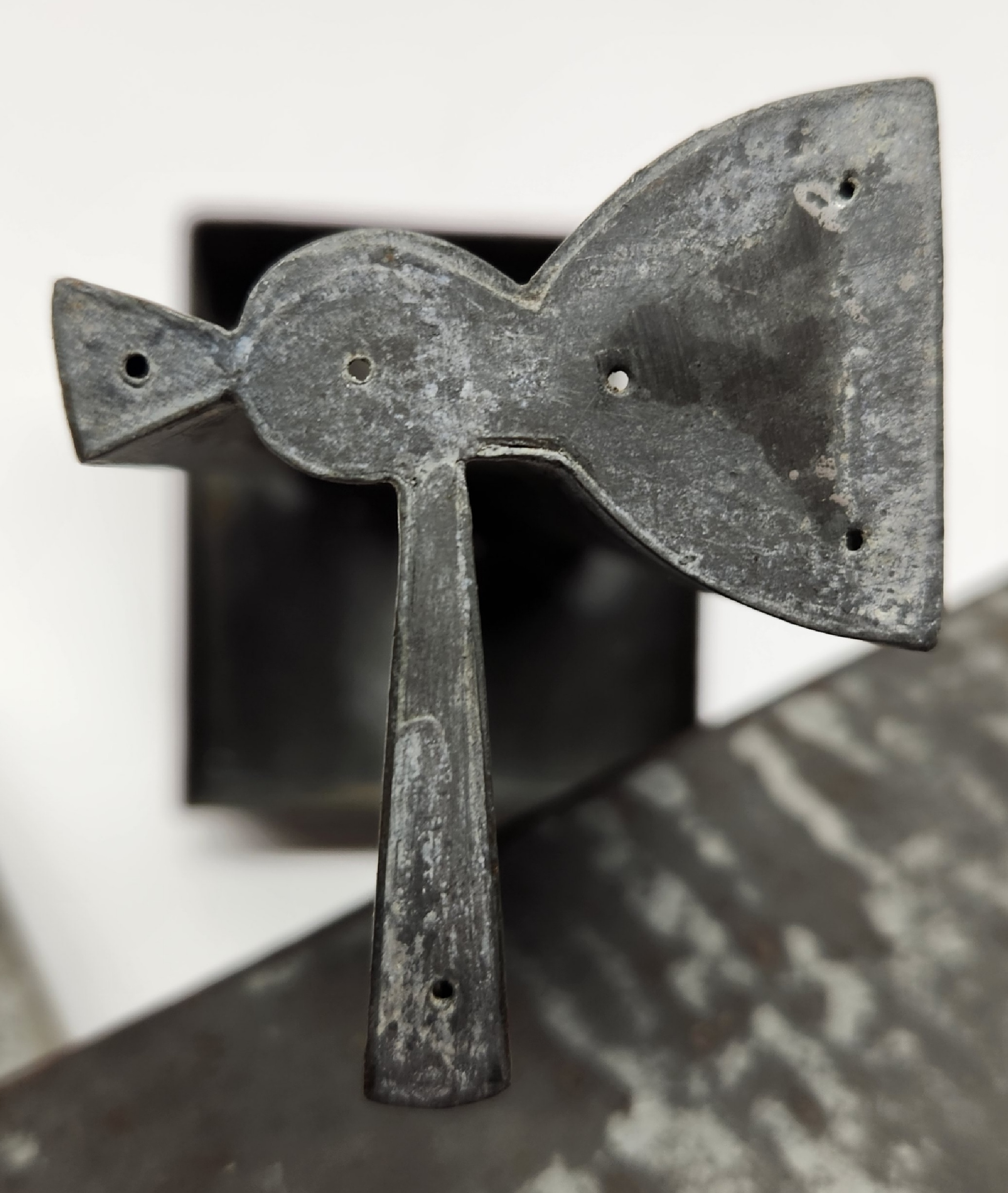 Unusual Early Cookie Press? 