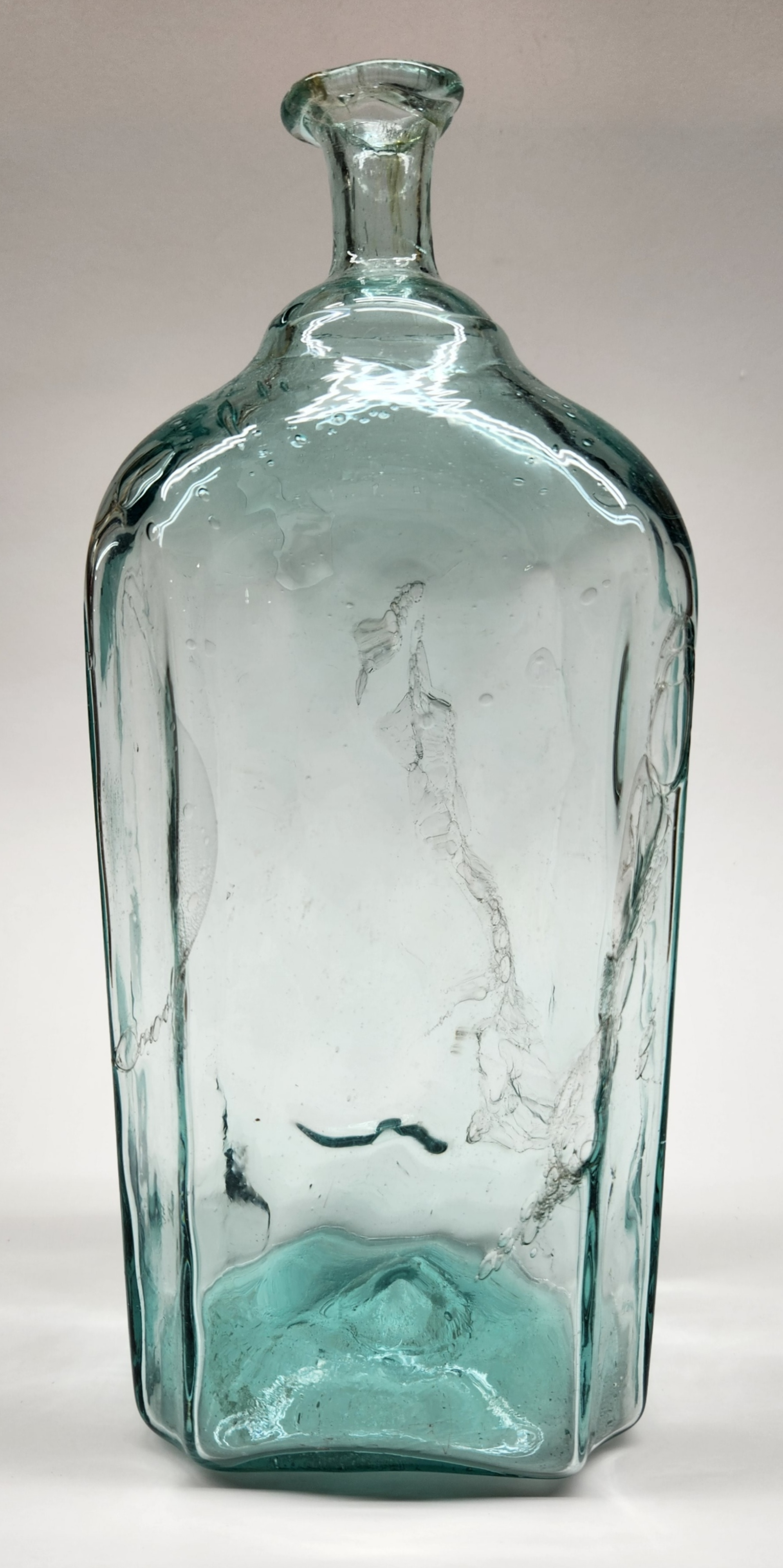 11" 18th Century Case Bottle