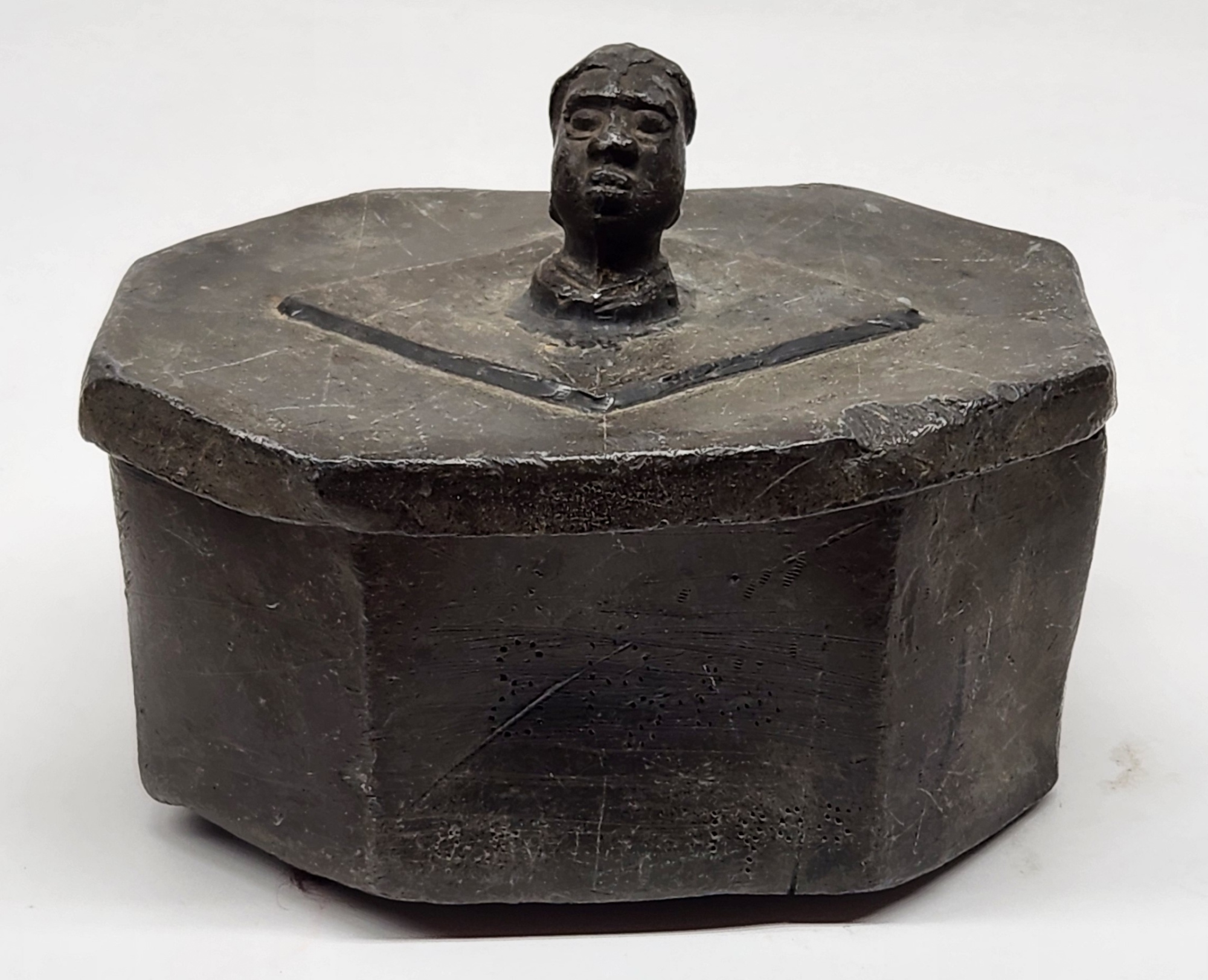 Early Lead Tobacco Canister 